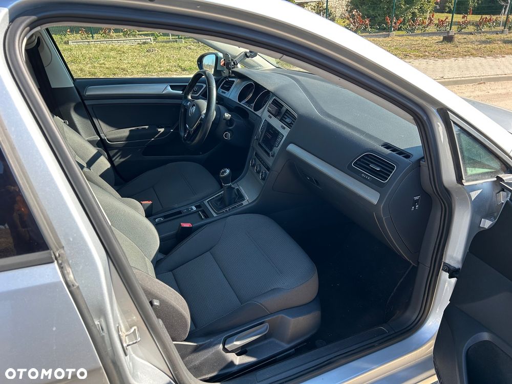 Volkswagen Golf 1.6 TDI BlueMotion Trendline - 24