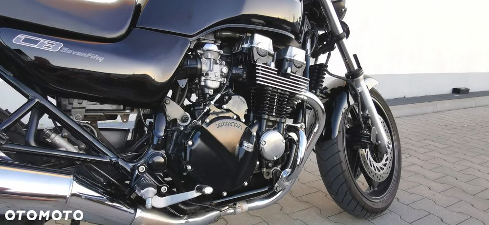 Honda CB - 8