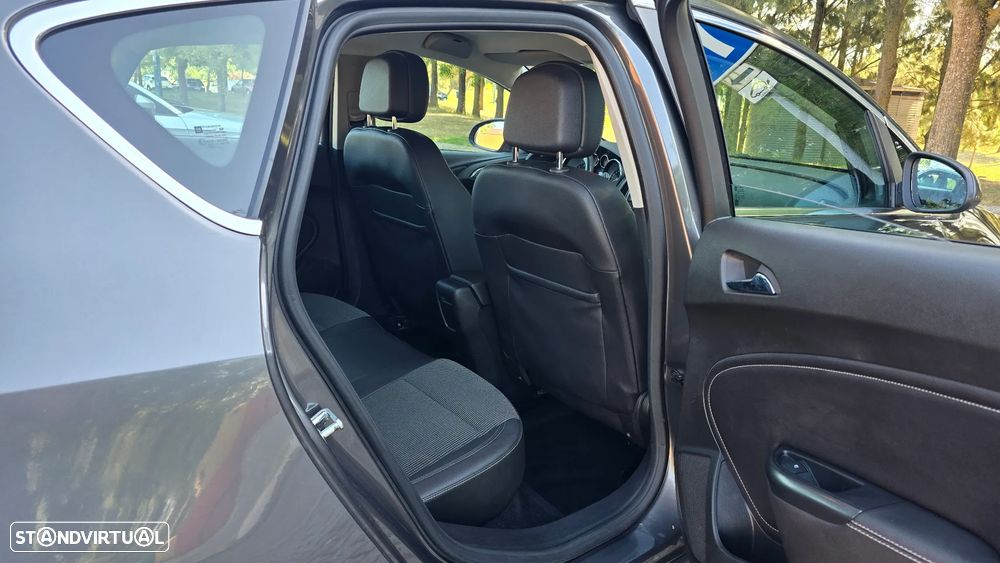 Opel Astra 1.7 CDTI Cosmo - 41