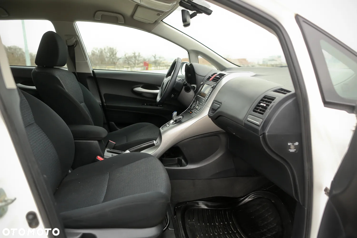 Toyota Auris - 25