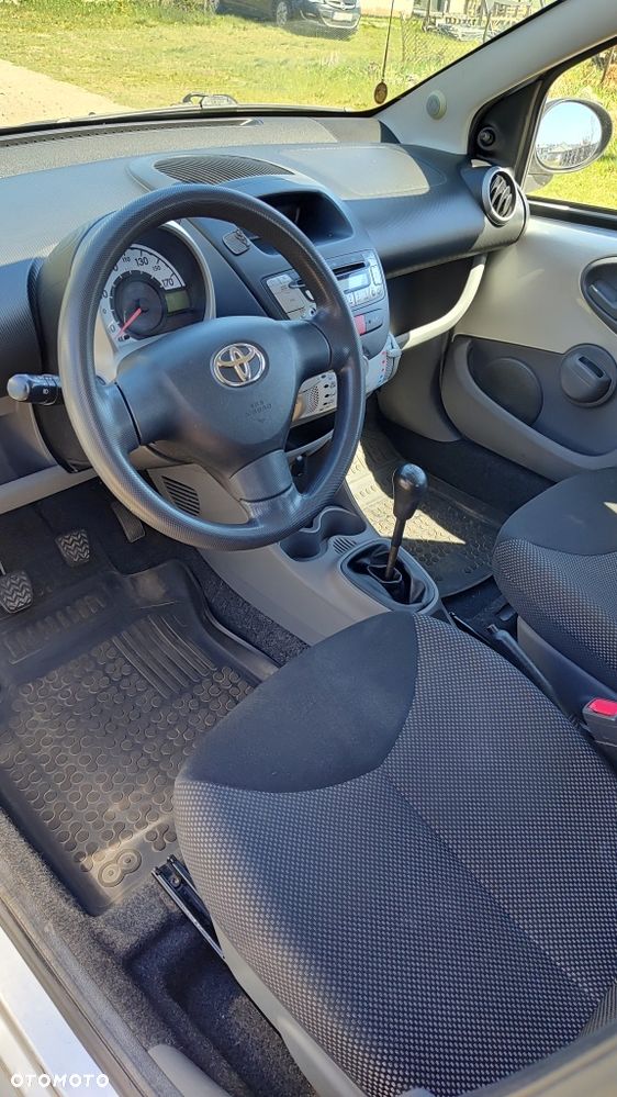 Toyota Aygo - 4
