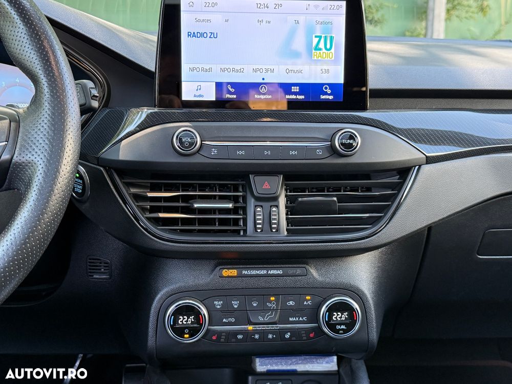 FORD Focus 2021 — imagine 30