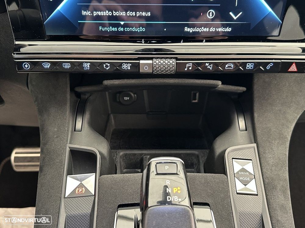 DS DS7 Crossback E-Tense Performance Line EAT8 - 17