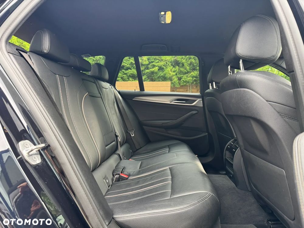 BMW Seria 5 520d M Sport Edition - 23