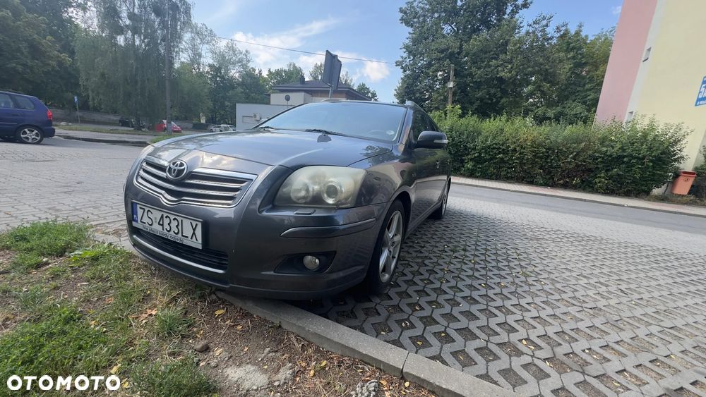 Toyota Avensis 2.2 D-4D Prestige - 9