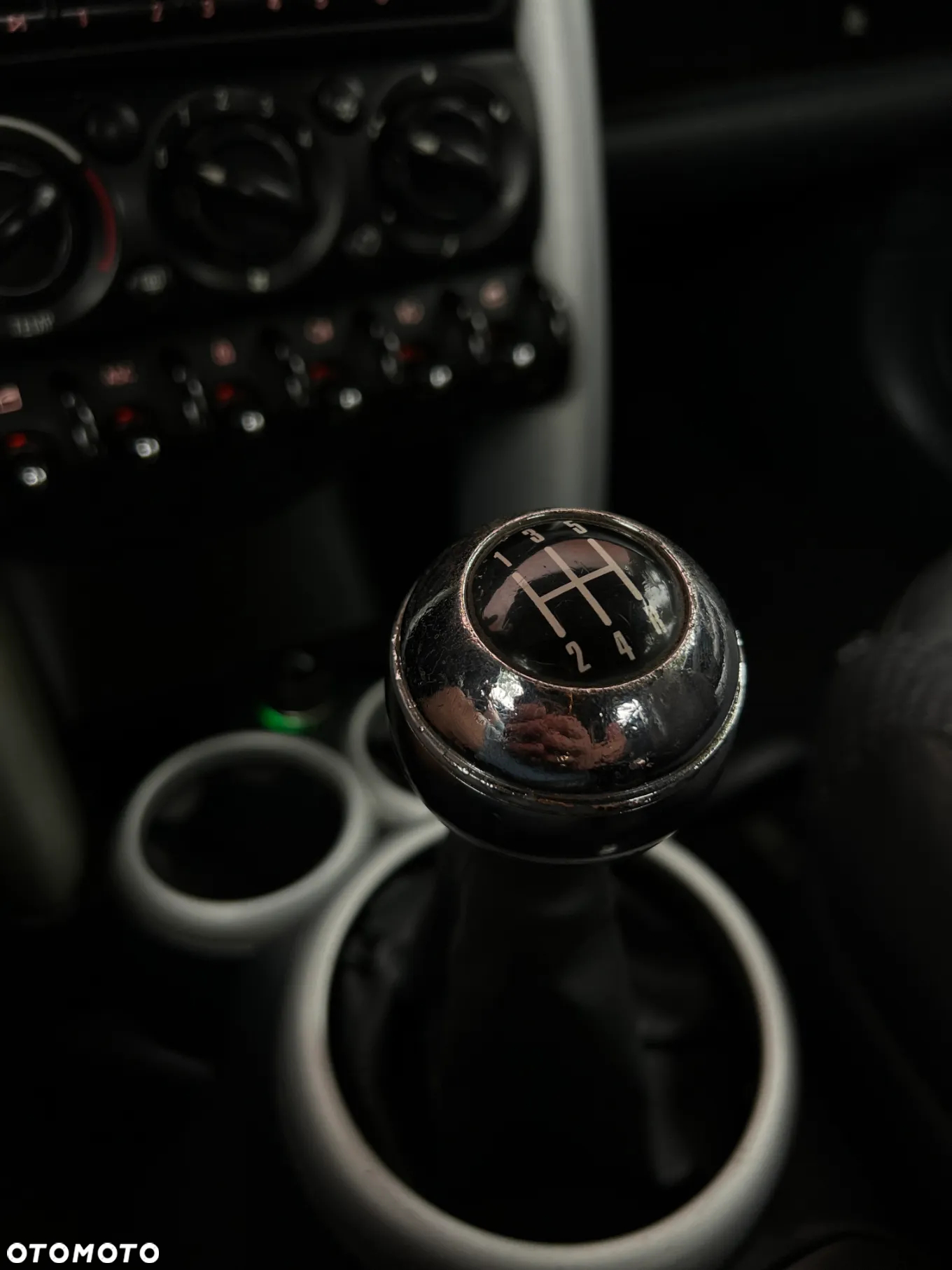 MINI ONE - 18