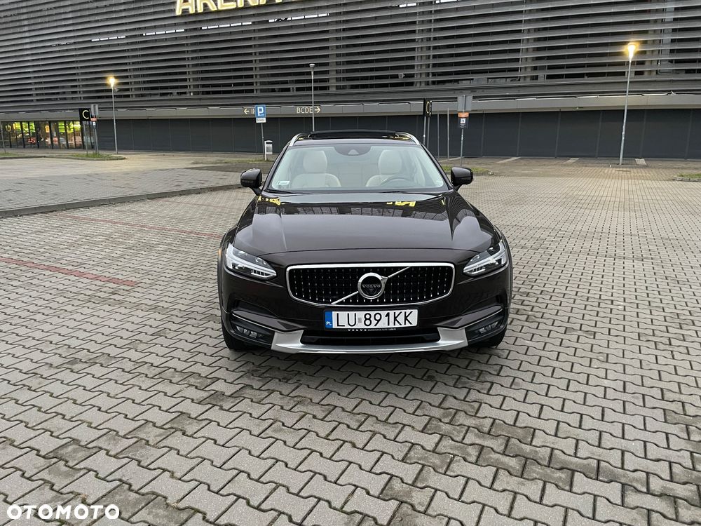 Volvo V90 D5 AWD Momentum Pro - 17