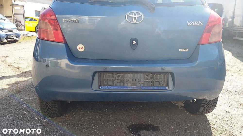 Zderzak tył Toyota Yaris II 5D 8T1 - 1