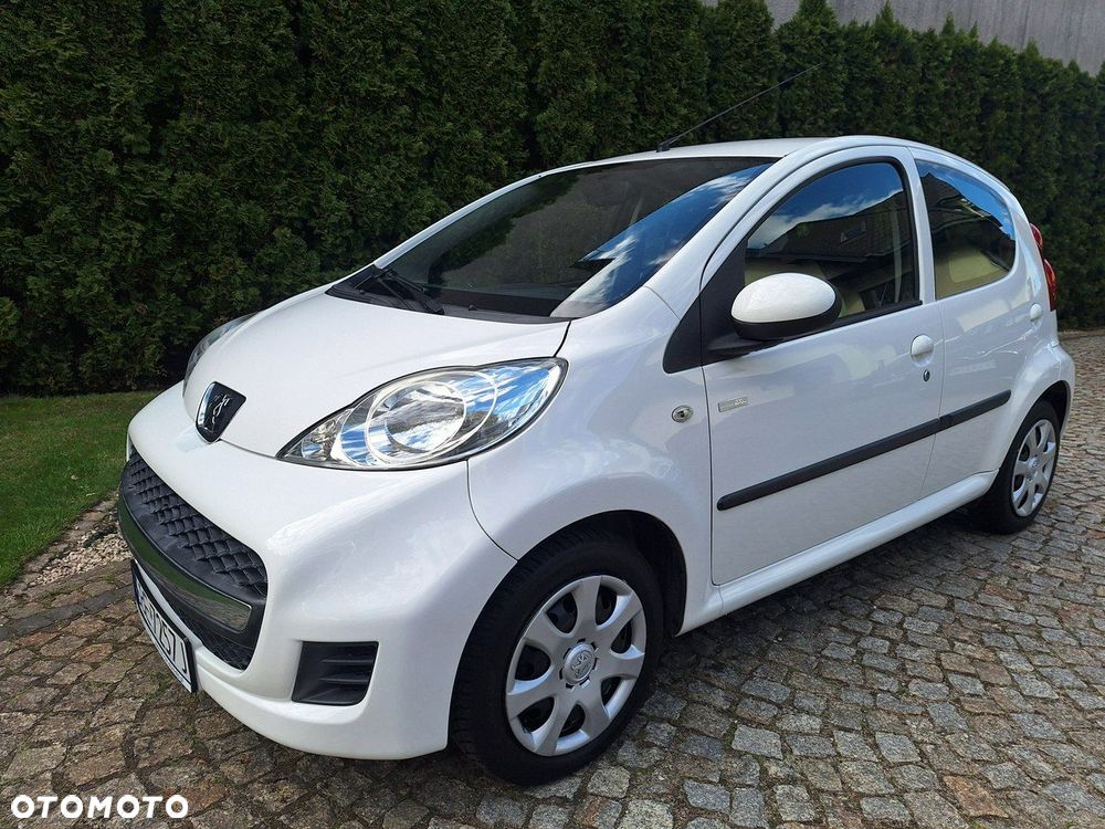 Peugeot 107 70 Millesim 200 - 2