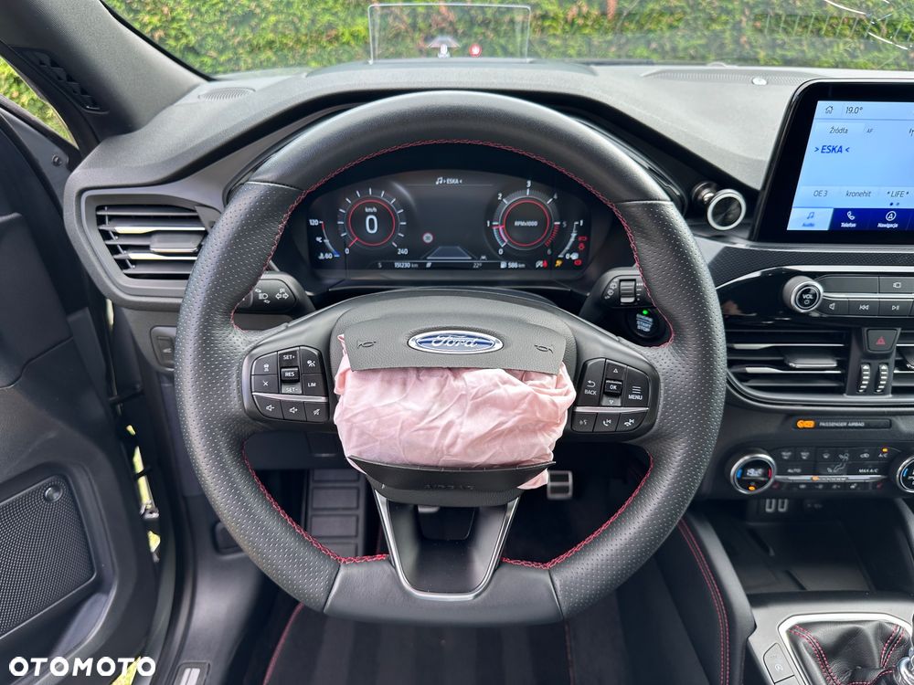 Ford Kuga - 14