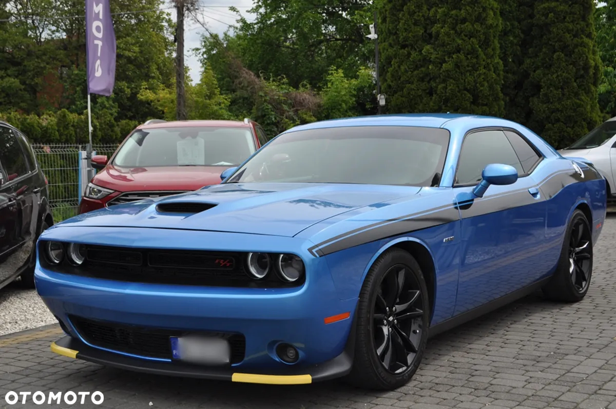 Dodge Challenger 5.7 R/T - 2