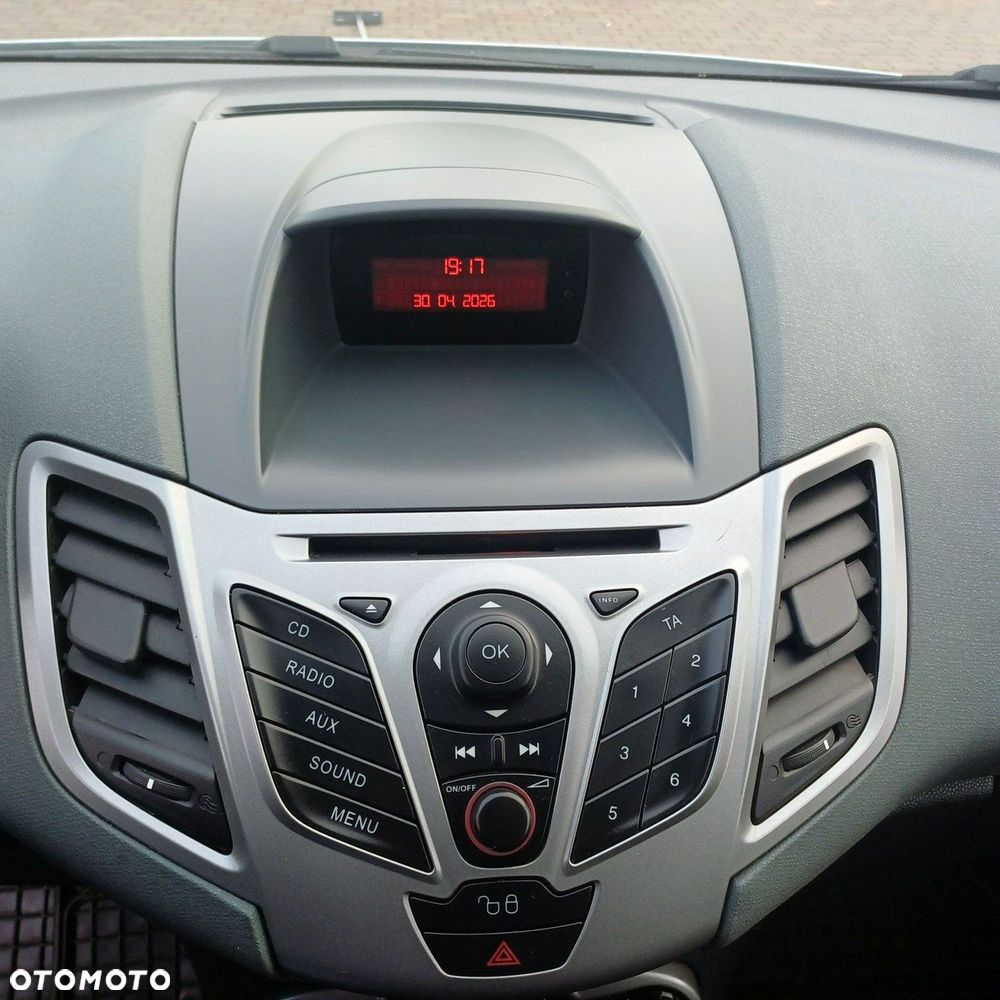 Ford Fiesta - 14