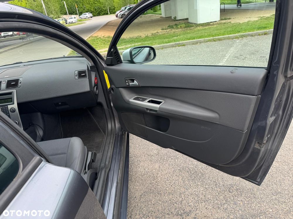 Volvo C30 2.0D - 8