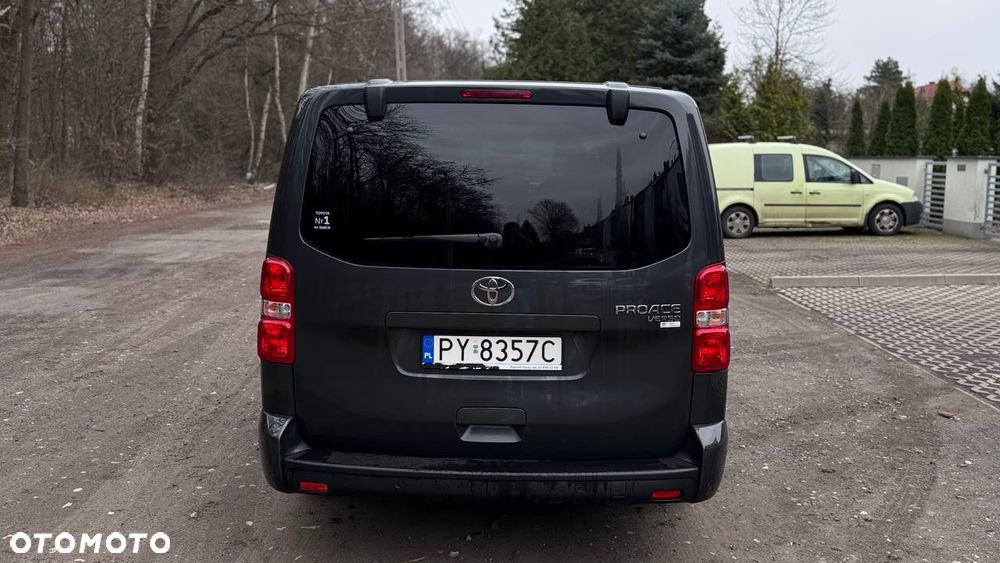 Toyota Proace Verso 2.0 D4-D Long Family - 4