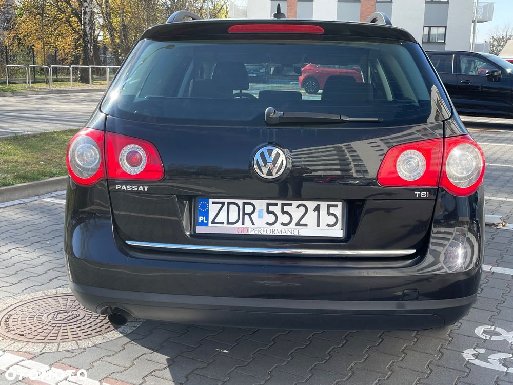 Volkswagen Passat - 33