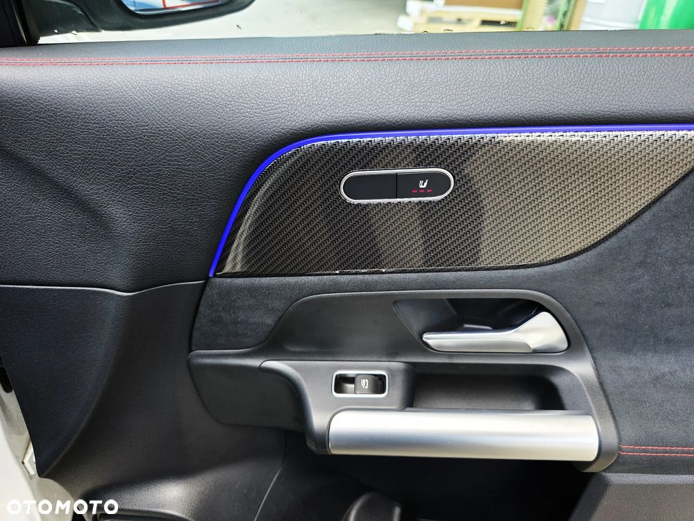 Mercedes-Benz GLA 200 AMG Line - 19