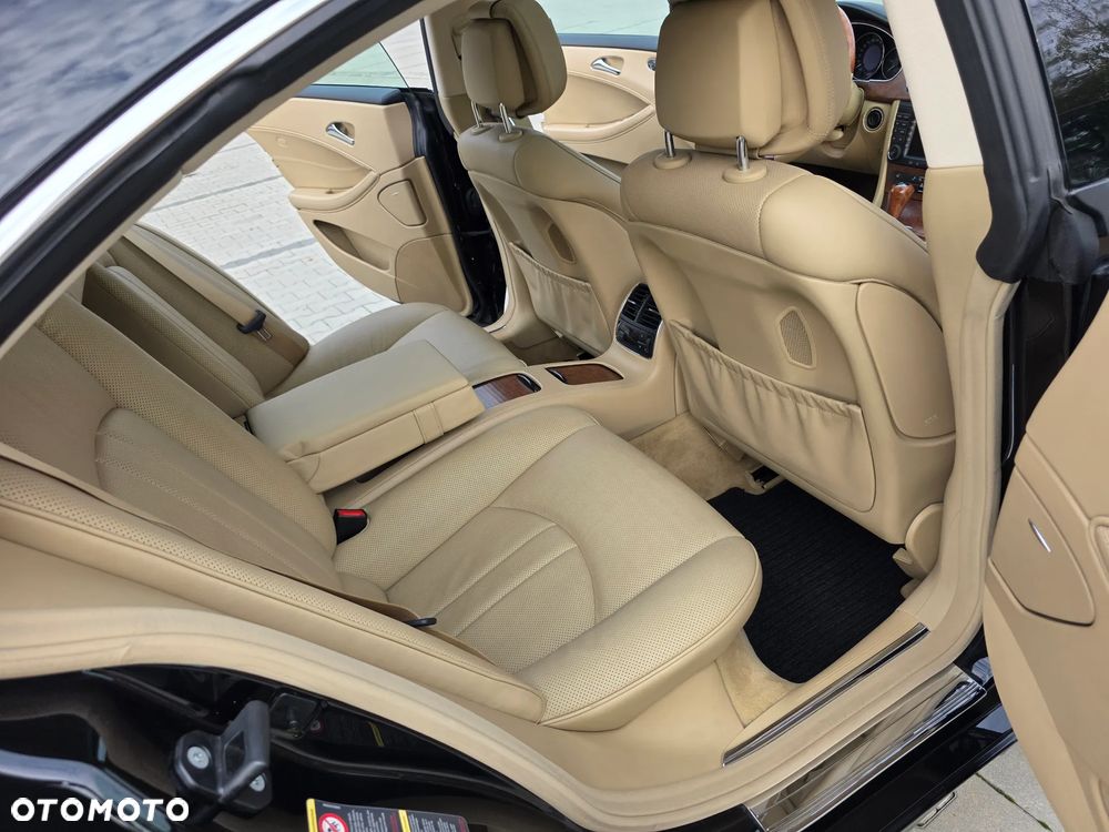Mercedes-Benz CLS 320 CDI - 15