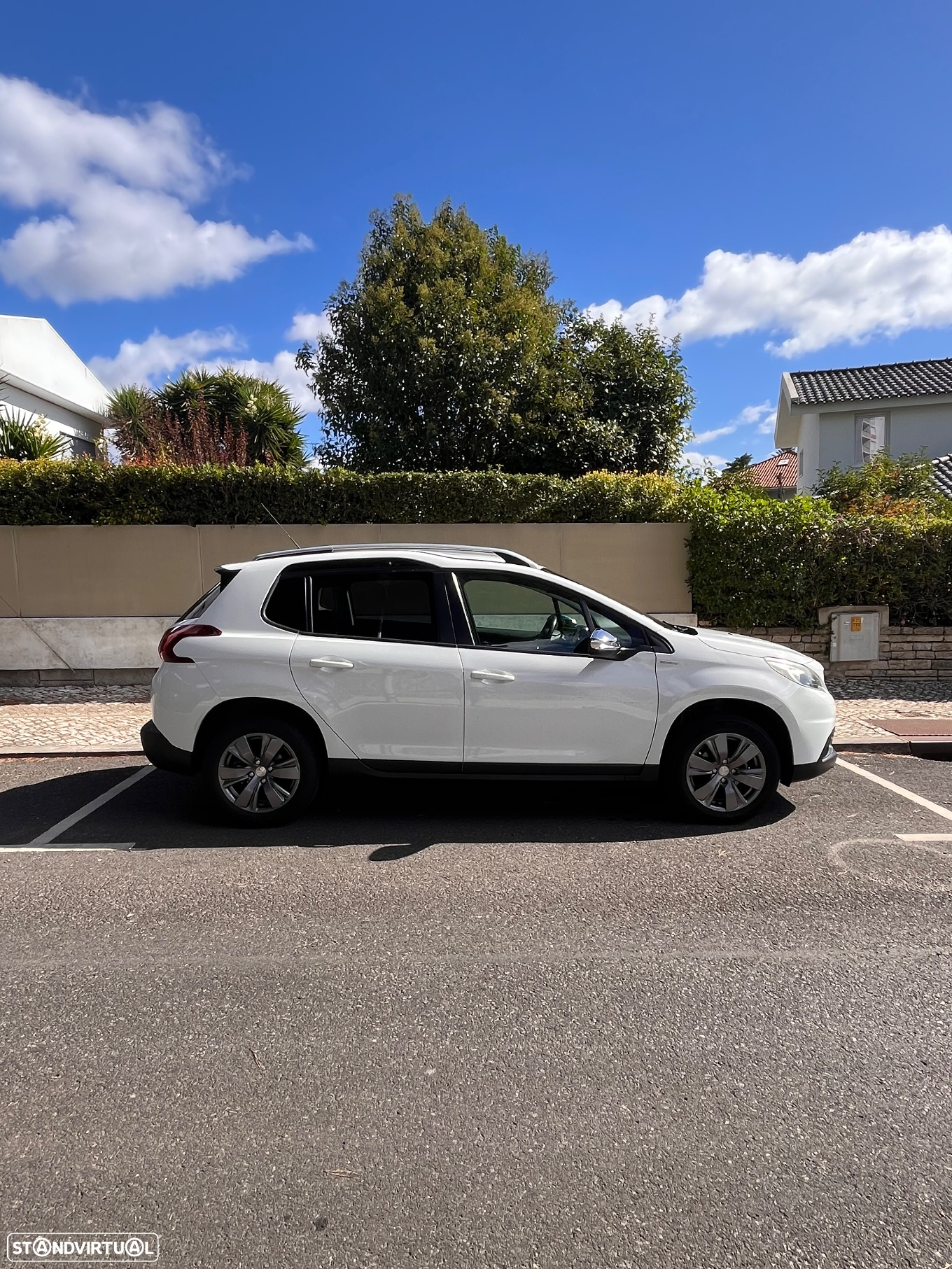 Peugeot 2008 1.2 PureTech Style - 11