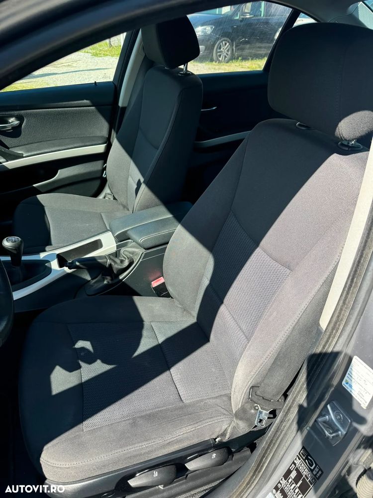 BMW Seria 3 318i - 19