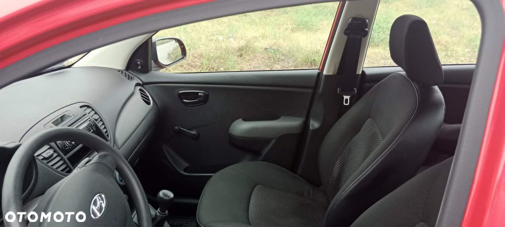 Hyundai i10 1.1 Base - 21