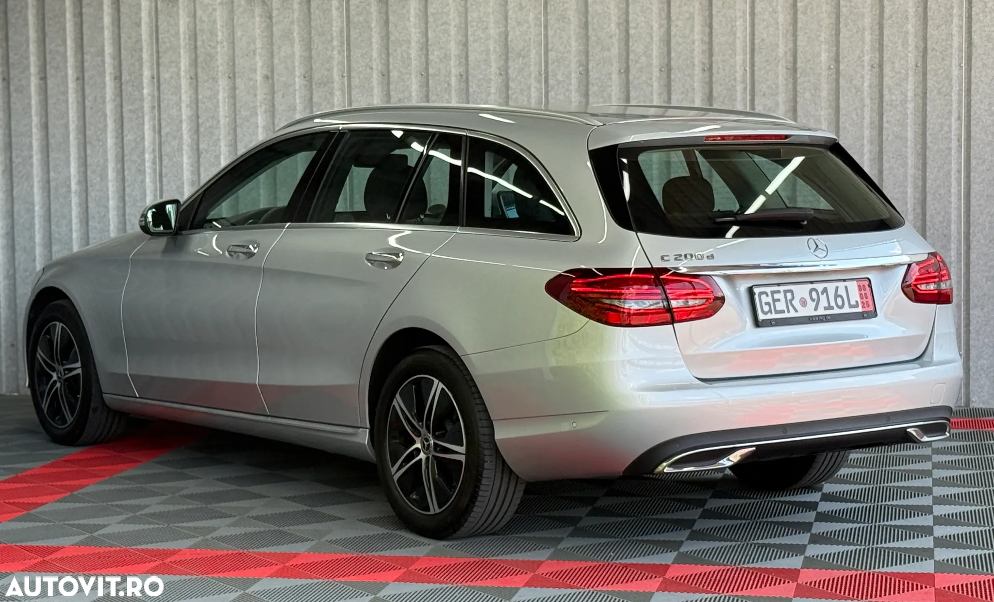Mercedes-Benz C 200 d T 9G-TRONIC Avantgarde - 4