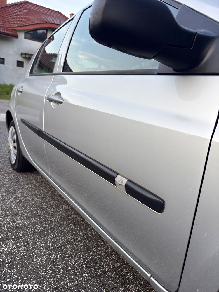 Renault Clio 1.2 16V All Inclusive - 15