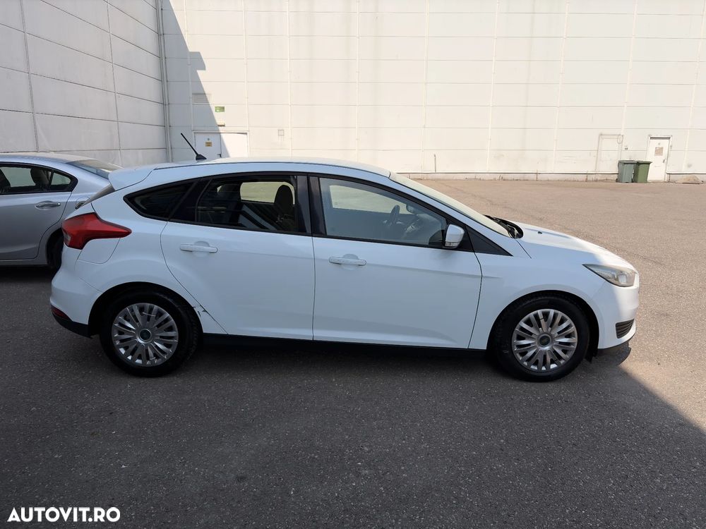 Ford Focus - 5