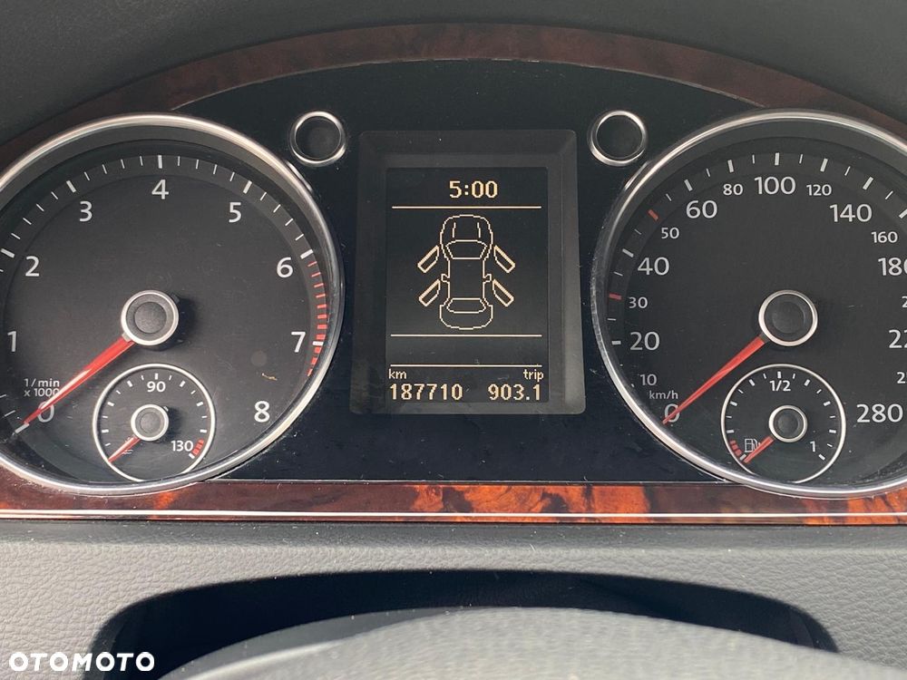 Volkswagen Passat CC - 11