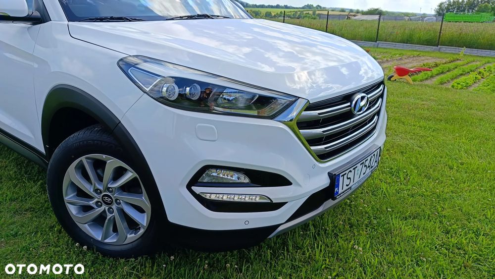 Hyundai Tucson 1.7 CRDI BlueDrive Style 2WD - 5