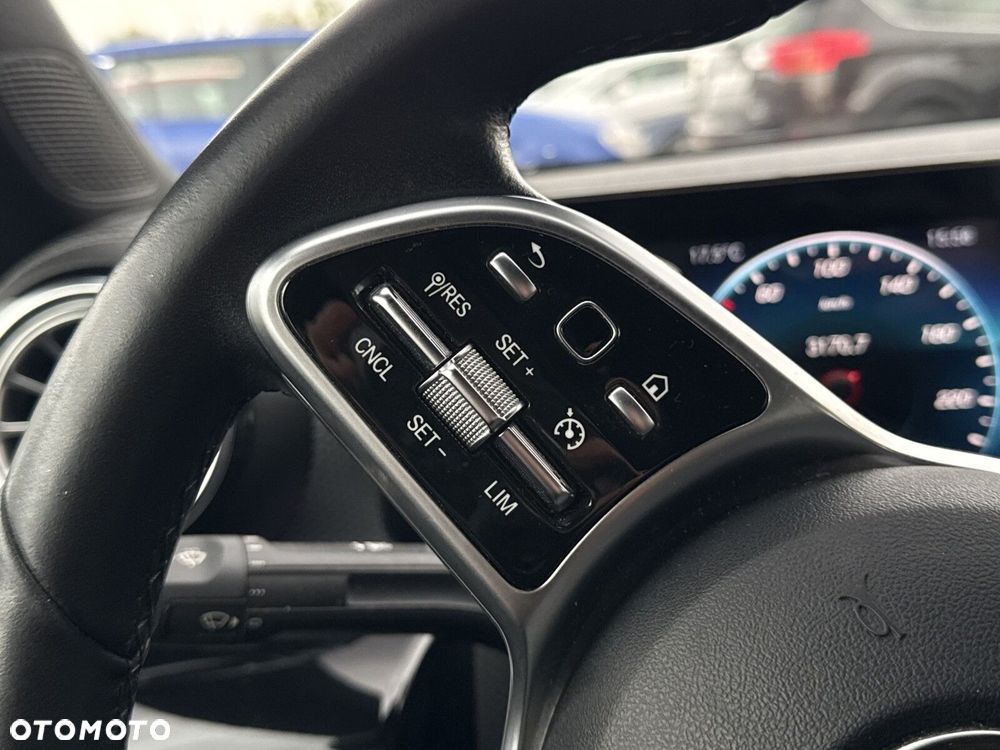 Mercedes-Benz CLA - 24