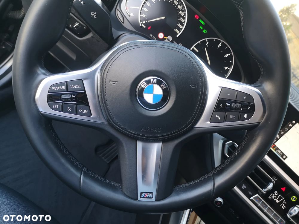 BMW Seria 3 318d M Sport - 15