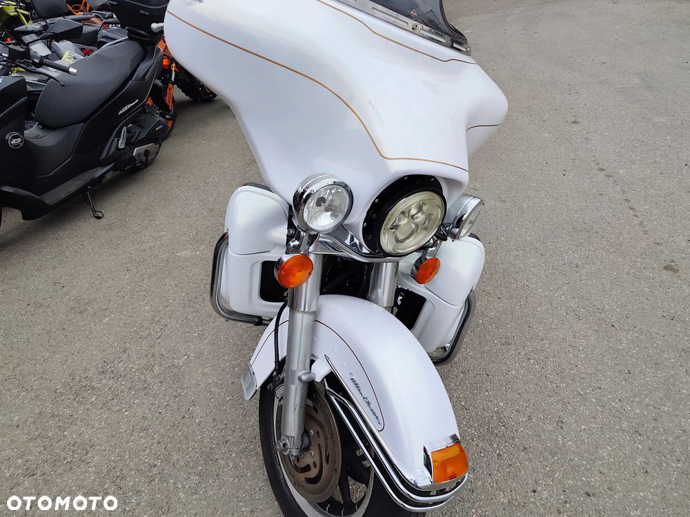 Harley-Davidson FLHTCU Ultra - 4