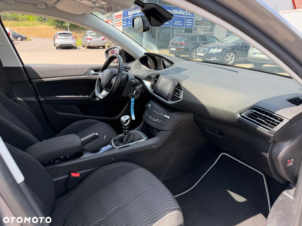 Peugeot 308 1.6 e-HDi Active S&S - 16