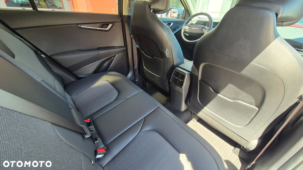 Kia Niro 1.6 GDI Hybrid L - 18