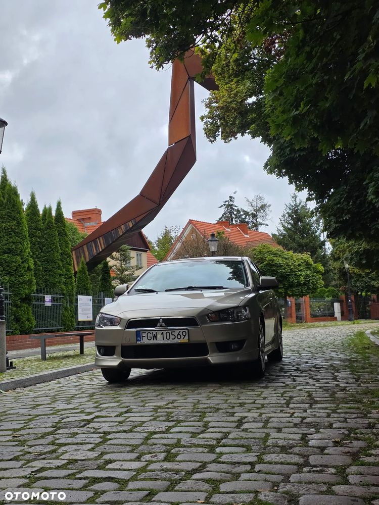 Mitsubishi Lancer 1.8 Intense - 2