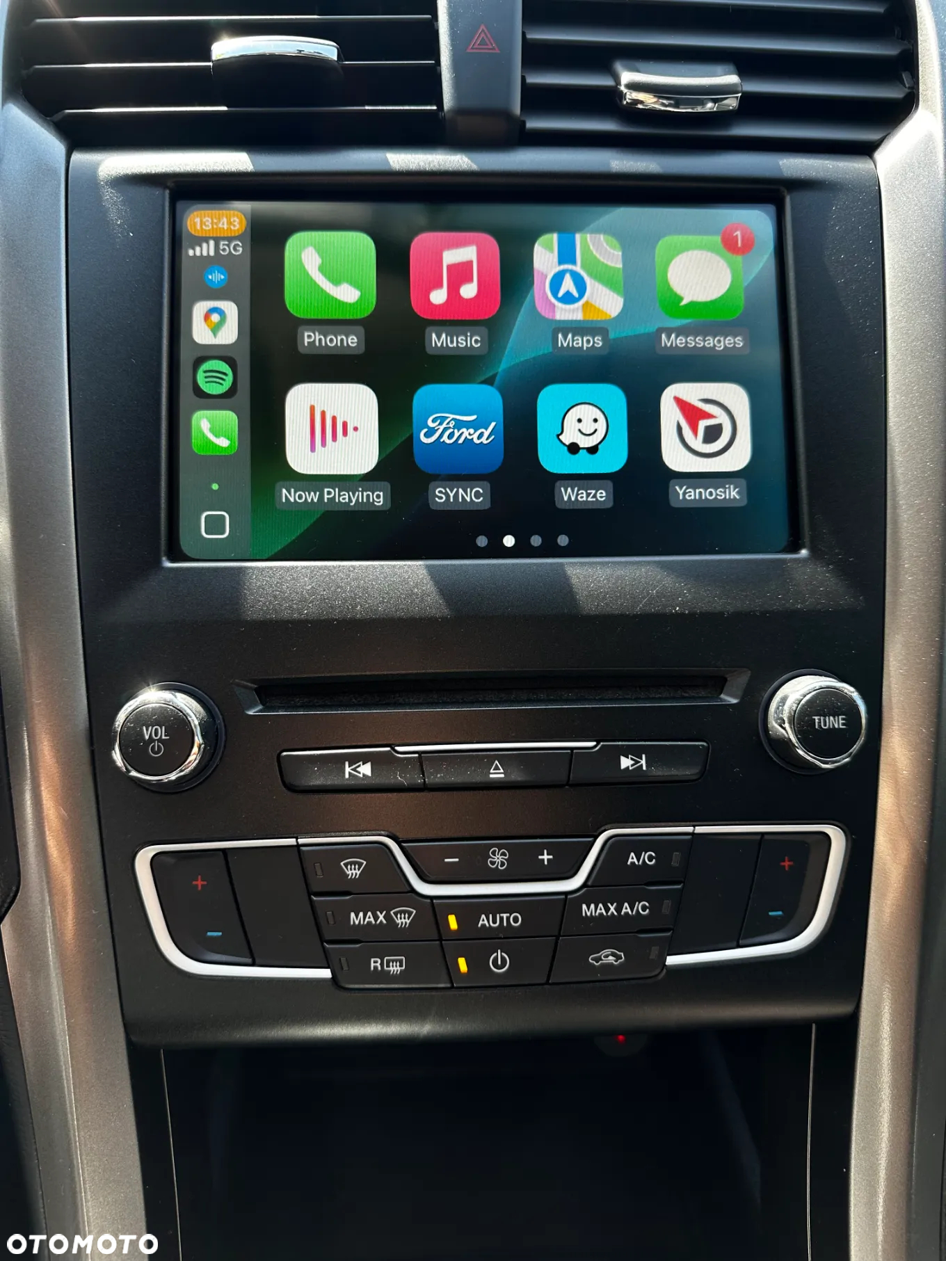 Ford Fusion 2.0 EcoBoost Titanium - 14