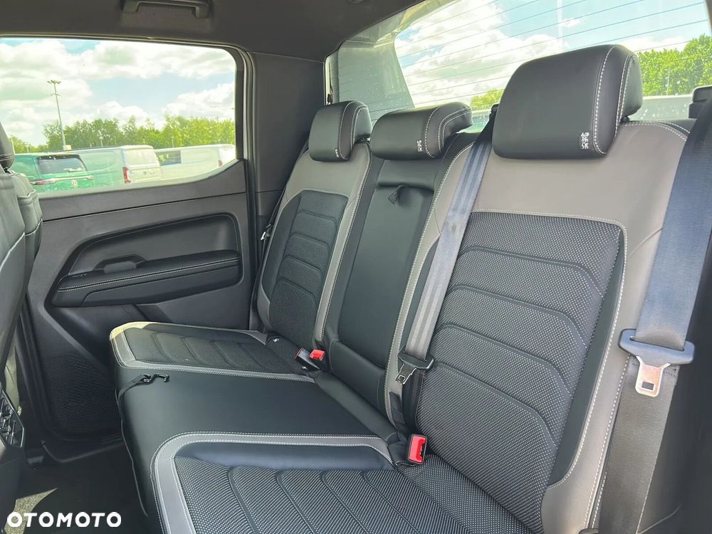 Volkswagen Amarok - 13