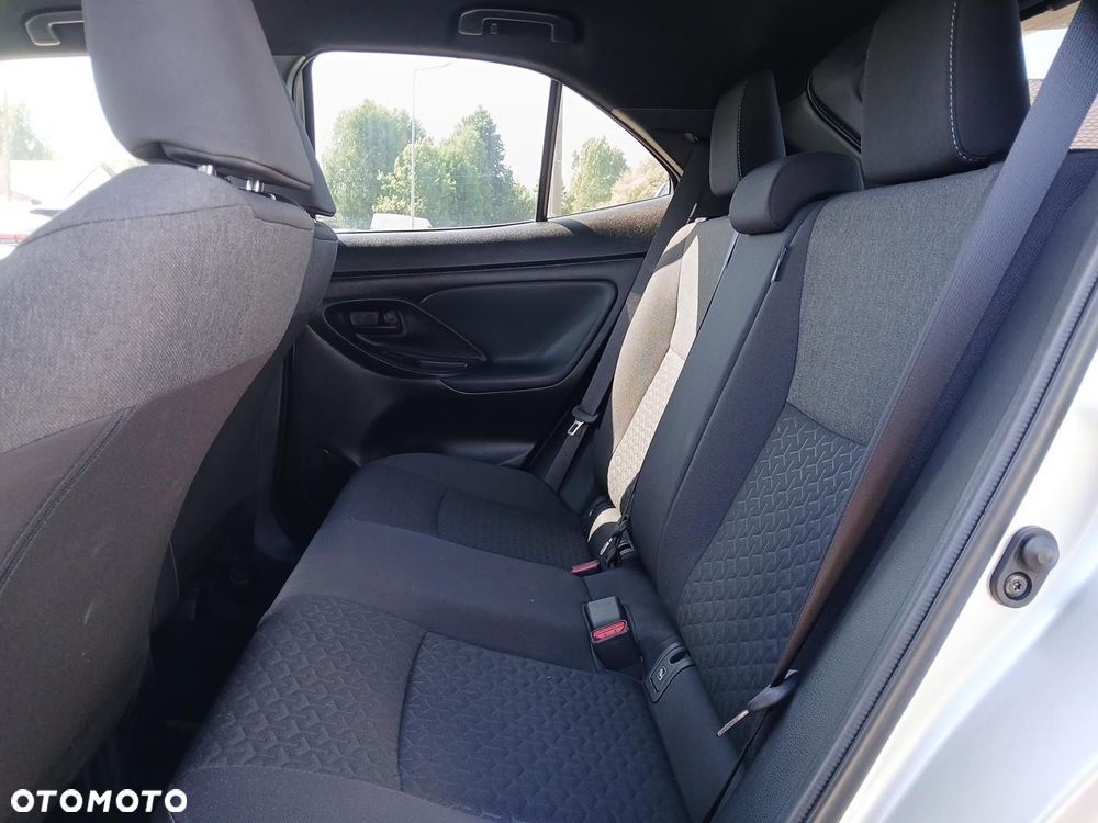 Toyota Yaris Cross Hybrid 1.5 Comfort - 16