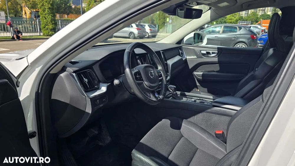 Volvo XC 60 D4 AWD Geartronic Momentum - 21