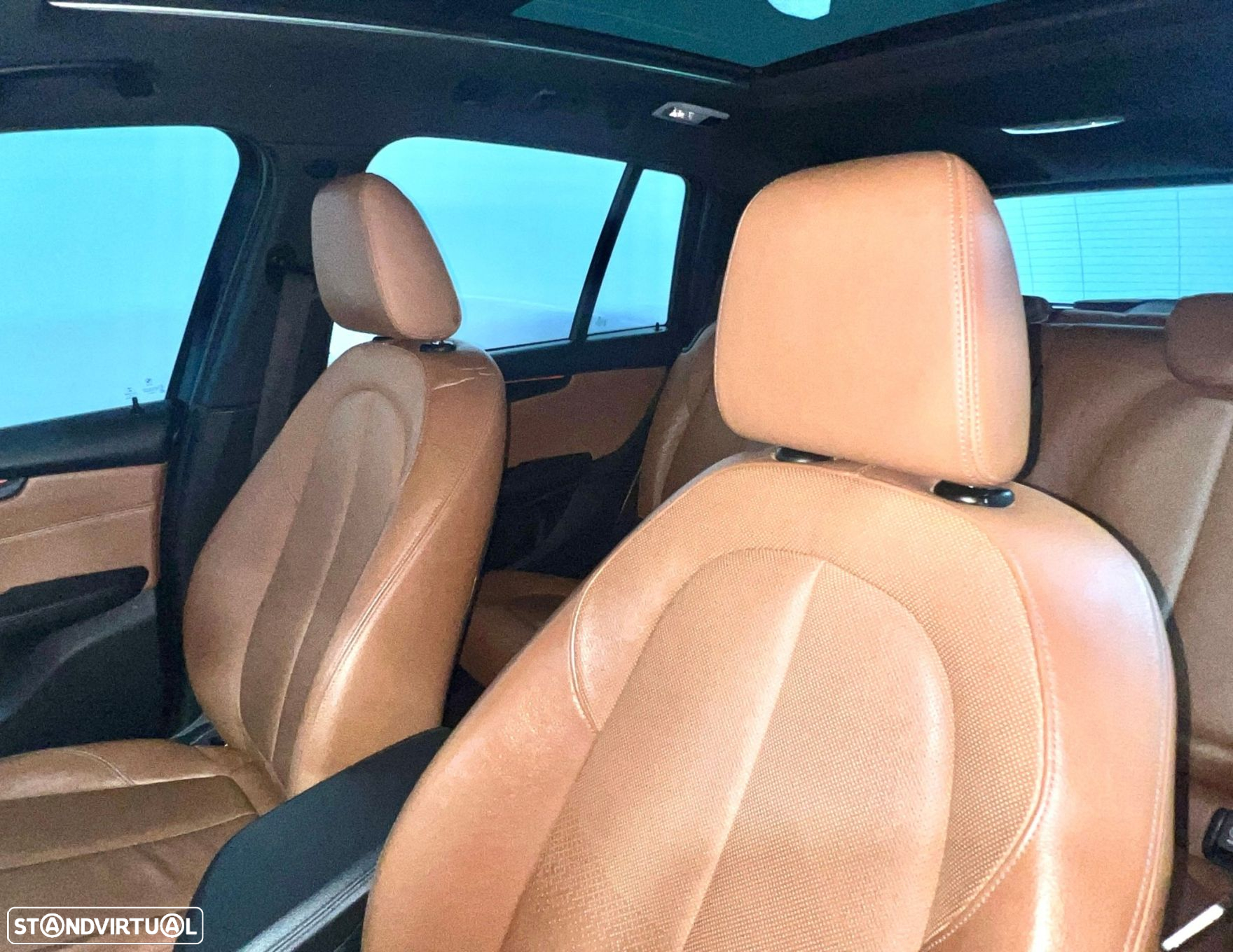 BMW 216 Active Tourer d Line Luxury - 4