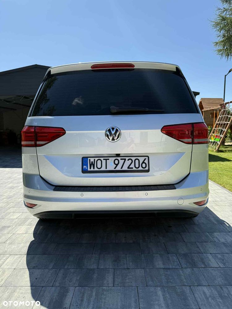 Volkswagen Touran - 3