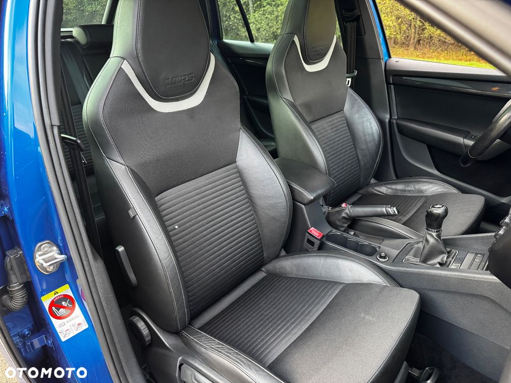 Skoda Octavia 2.0 TDI RS - 20
