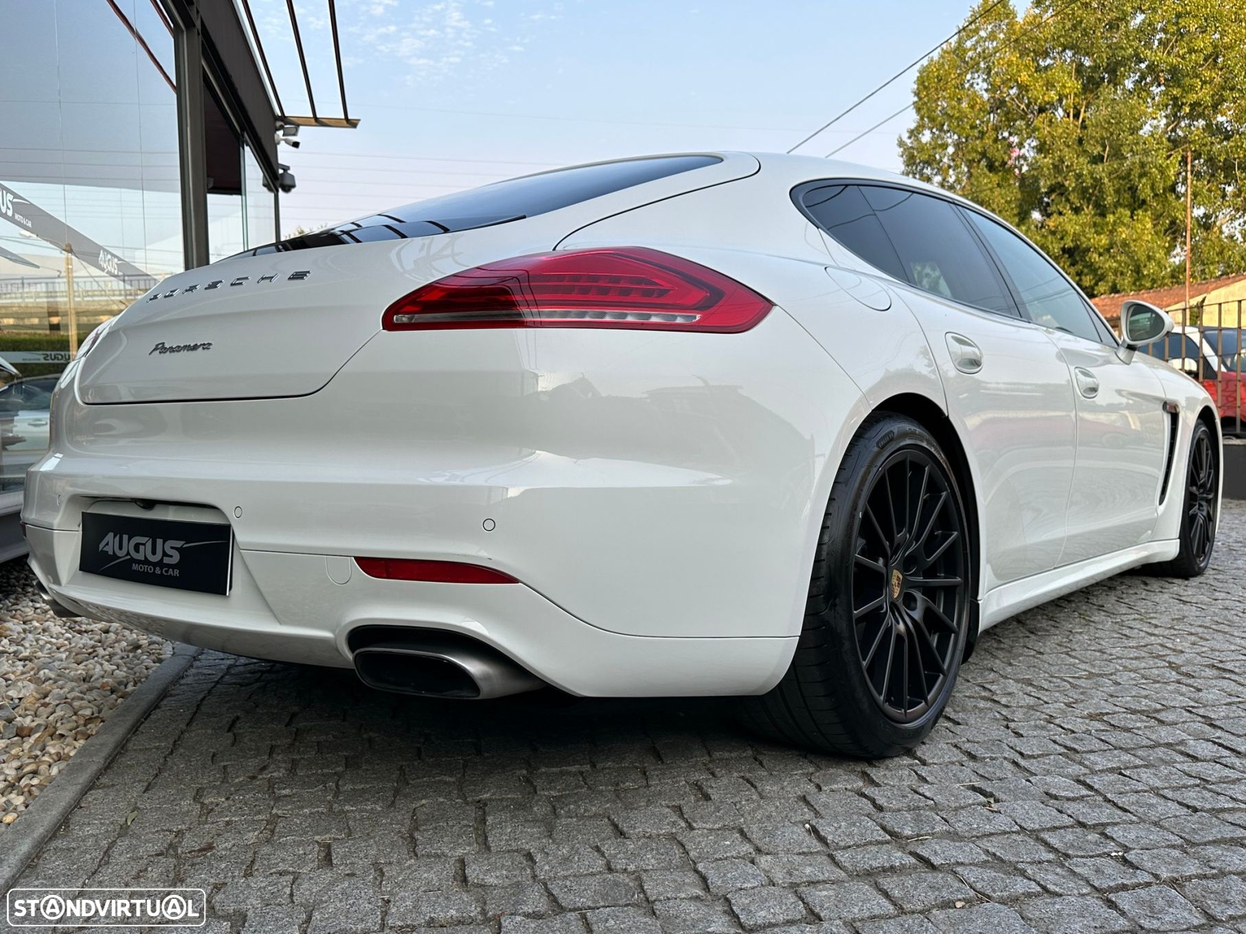 Porsche Panamera Standard - 3