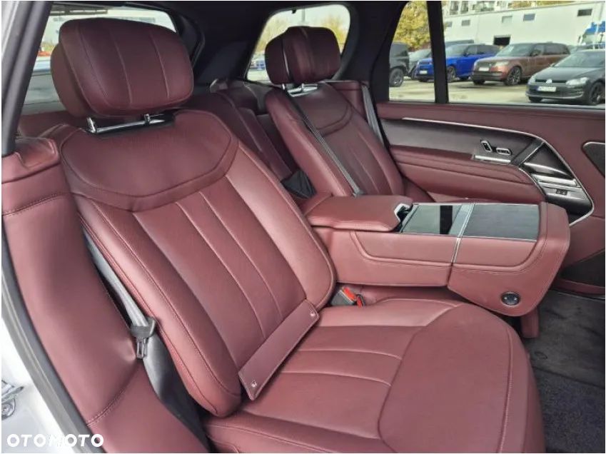 Land Rover Range Rover 3.0 P460e PHEV LWB Autobiography - 12