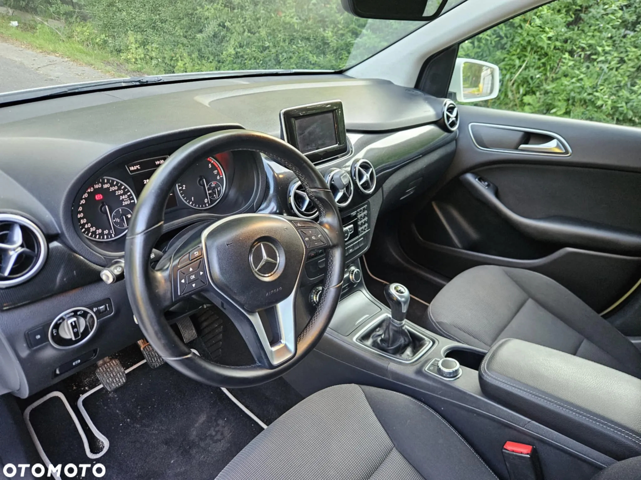 Mercedes-Benz Klasa B 180 (CDI) d - 22