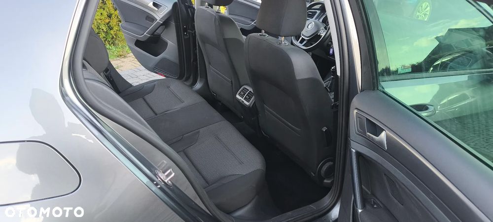 Volkswagen Golf 2.0 TDI SCR Highline - 13