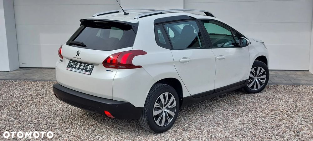 Peugeot 2008 PureTech 110 Stop&Start EAT6 Active - 6