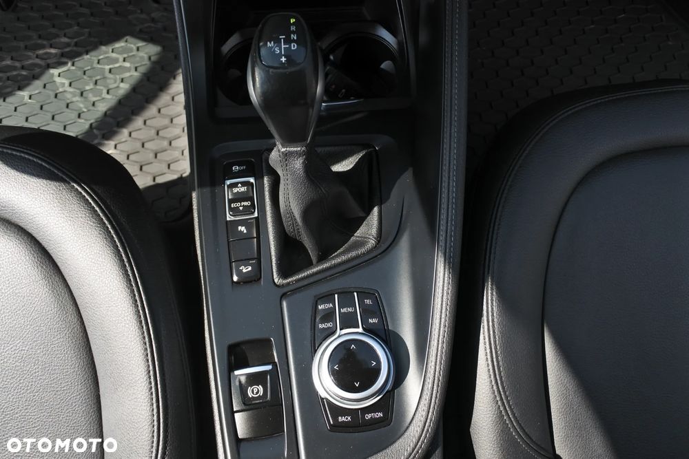 BMW X1 xDrive25i xLine sport - 17