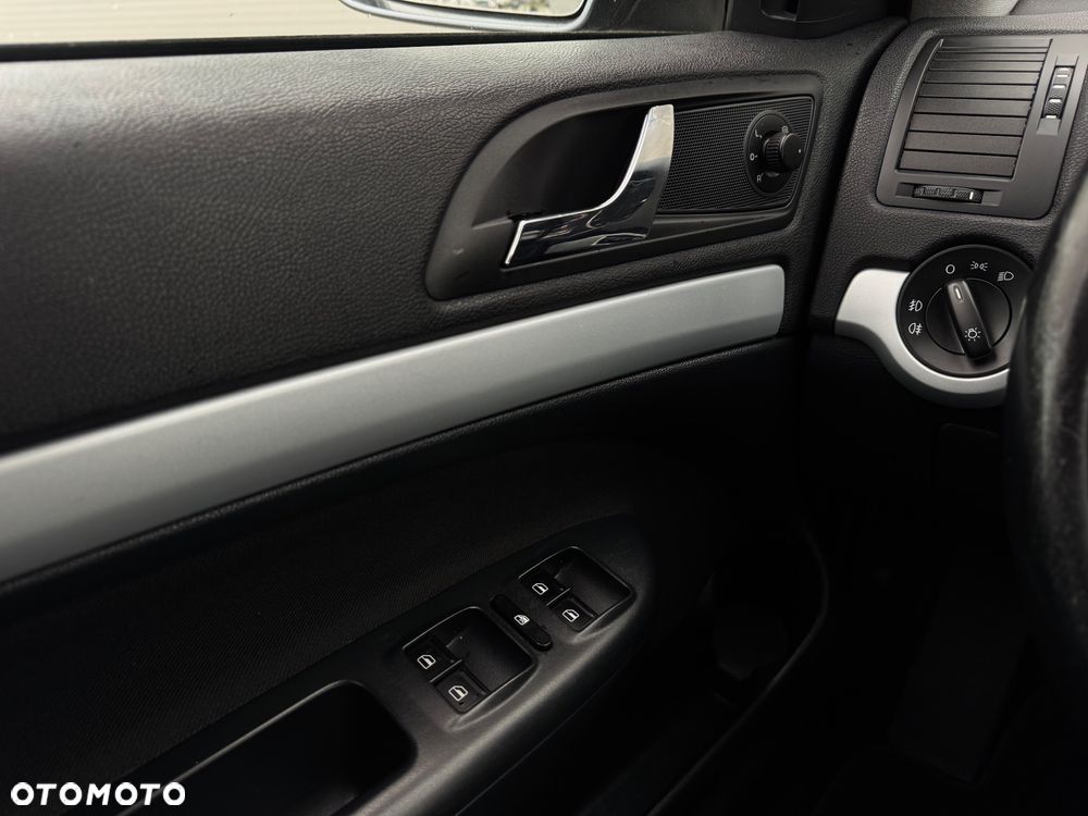 Skoda Octavia 1.4 TSI Elegance - 29