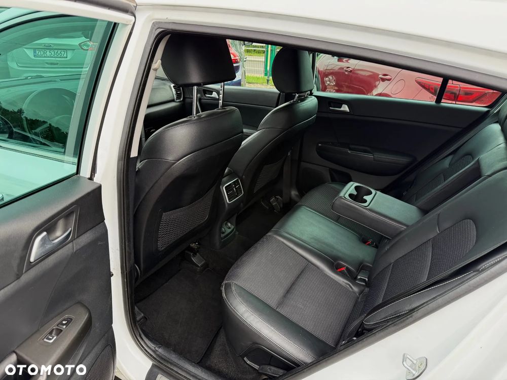 Kia Sportage 1.7 CRDI Business Line 2WD DCT - 9